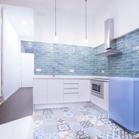 Fancy One-Bedroom La Latina Madrid Bagian luar foto